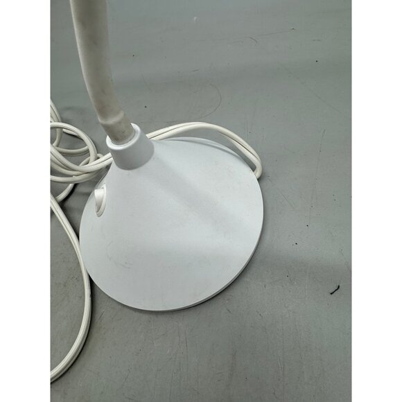 White Adjustable Desk Lamp Flexible Neck & On/Off Switch ETL Lighting READ - Picture 6 of 10